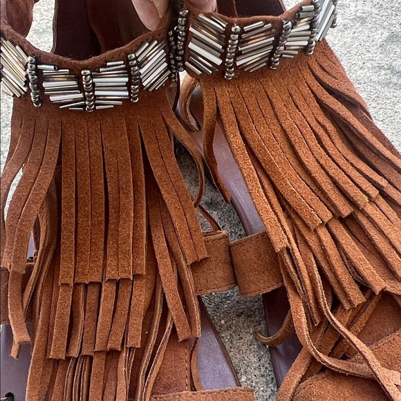 Steve Madden Giaani Brown Fringe Beaded Gladiator Zip Sandals Women's Size 8.5 - Picture 3 of 7